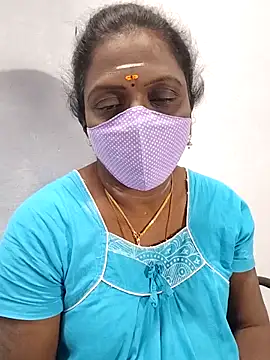 Snapshot of umashreetamil chatting on February 17, 10:23 am umashreetamil online show from February 17, 10:23 am