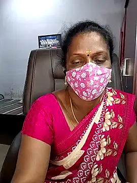 Snapshot of umashreetamil chatting on February 25, 6:34 am umashreetamil online show from February 25, 6:34 am