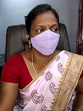 Snapshot of umashreetamil chatting on February 28, 4:19 pm umashreetamil online show from February 28, 4:19 pm