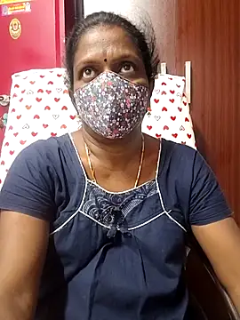 Snapshot of umashreetamil chatting on March 19, 6:39 am umashreetamil online show from March 19, 6:39 am