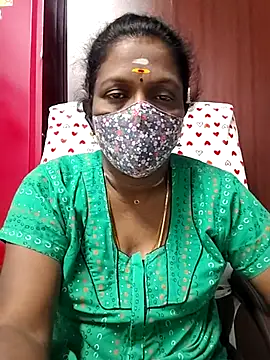 Snapshot of umashreetamil chatting on March 20, 12:54 pm umashreetamil online show from March 20, 12:54 pm