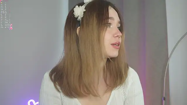 Lina Glow online show from September 20, 6:25 am