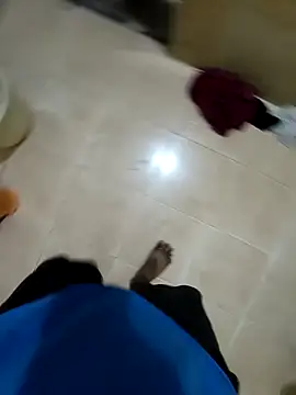 Snapshot of hairy-guy1 chatting on October 30, 4:25 am hairy-guy1 online show from October 30, 4:25 am