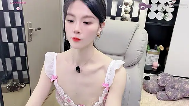Yueyue-MM online show from June 24, 2:27 pm
