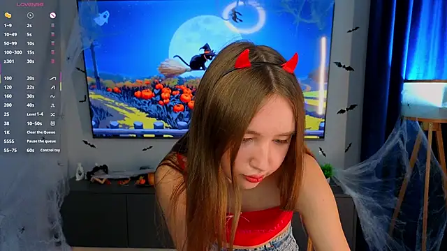 ElfredaTupy online show from November 11, 7:47 pm