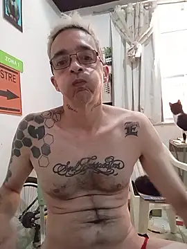 dinho carioca online show from February 3, 2:55 pm