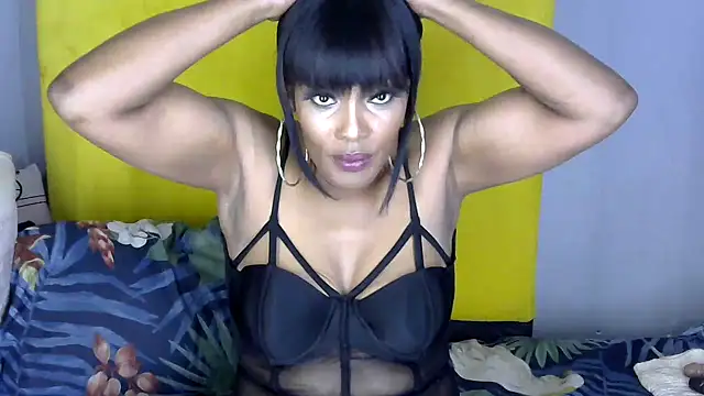 Snapshot of DARKQUEEN_xXx chatting on October 6, 5:21 pm DARKQUEEN xXx online show from October 6, 5:21 pm