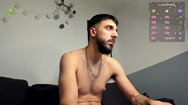 Zeyn Edwards online show from February 20, 5:13 pm