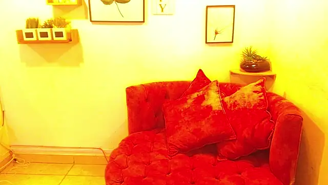 Aliciacute   online show from February 7, 7:17 pm