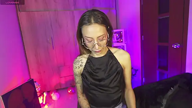 AnnaKimm online show from February 11, 10:37 pm