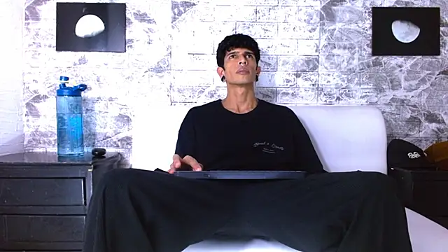 Franvill Trato online show from February 27, 7:14 pm