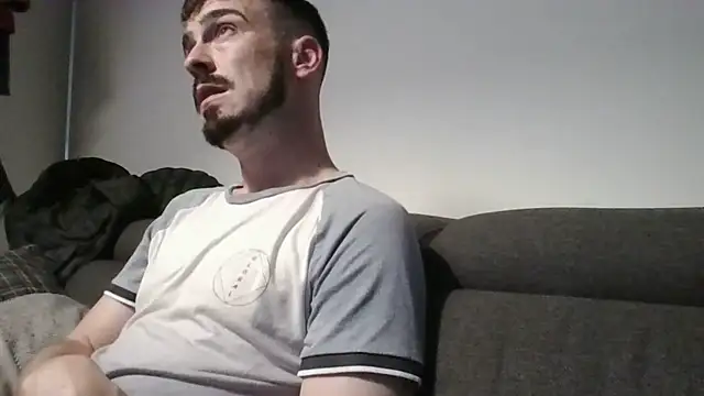 Snapshot of jaycoy22 chatting on September 15, 11:27 pm jaycoy22 online show from September 15, 11:27 pm