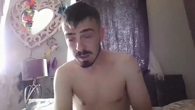 Snapshot of jaycoy22 chatting on September 18, 11:01 am jaycoy22 online show from September 18, 11:01 am