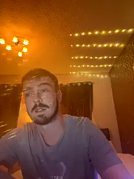 Snapshot of jaycoy22 chatting on October 8, 5:43 pm jaycoy22 online show from October 8, 5:43 pm