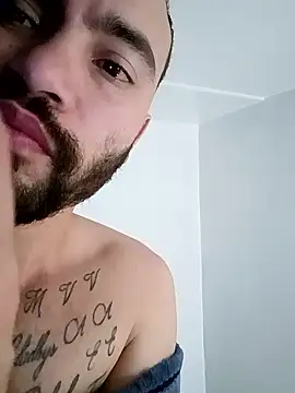 Snapshot of este_juan chatting on January 10, 4:53 pm este juan online show from January 10, 4:53 pm