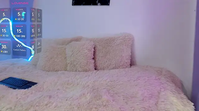 oliver mr  online show from November 9, 8:29 pm