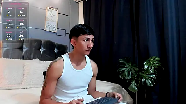 oliver mr  online show from December 3, 9:35 pm