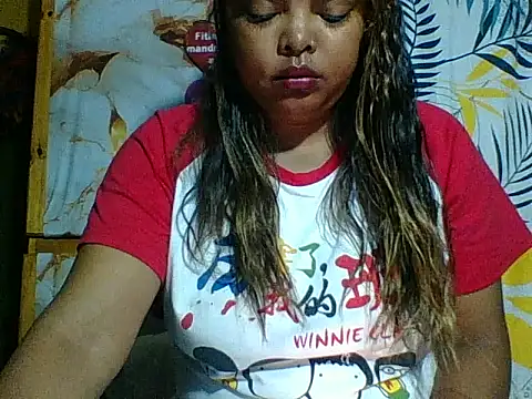 Snapshot of SEXY_METISE chatting on May 20, 2:40 am SEXY METISE online show from May 20, 2:40 am