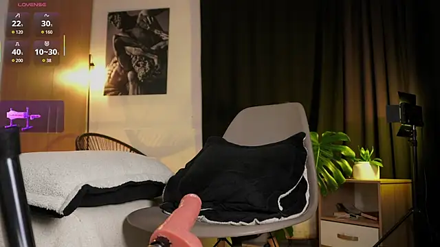 EROS AND ALAN online show from April 11, 7:45 am