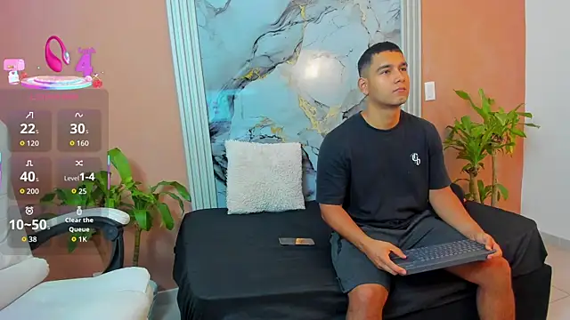  online show from December 3, 11:19 am