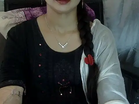 Snapshot of Rahat_S chatting on May 13, 6:44 am Rahat S online show from May 13, 6:44 am