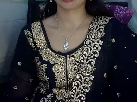 Snapshot of Rahat_S chatting on June 19, 8:29 am Rahat S online show from June 19, 8:29 am