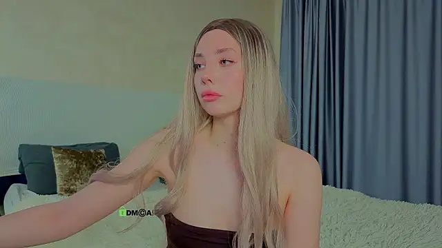  sophielov online show from March 17, 10:24 pm