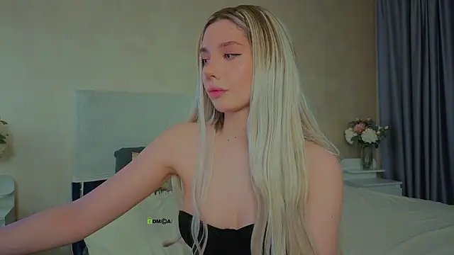  sophielov online show from June 25, 9:30 pm