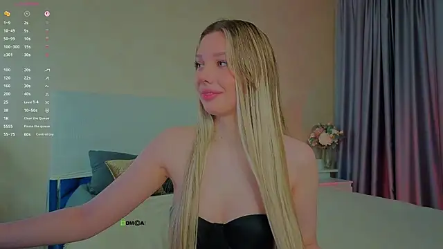  sophielov online show from July 28, 11:04 pm