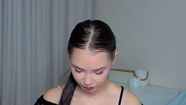 slyshypie online show from September 23, 1:14 pm