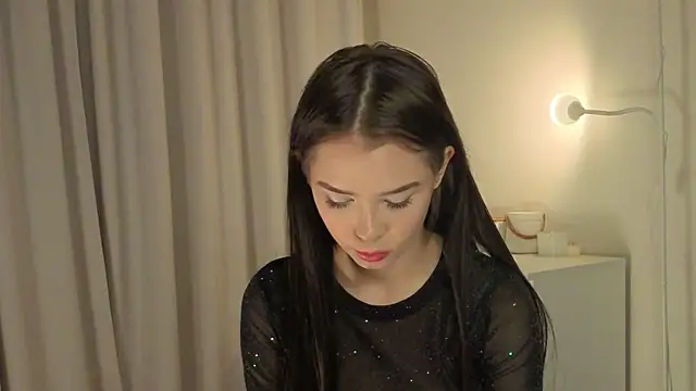 slyshypie online show from November 6, 1:12 pm