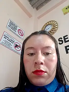 Snapshot of Hannah-colx chatting on October 13, 1:11 pm Hannah-colx online show from October 13, 1:11 pm
