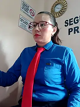 Snapshot of Hannah-colx chatting on October 18, 2:18 pm Hannah-colx online show from October 18, 2:18 pm