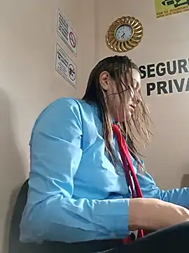 Snapshot of Hannah-colx chatting on April 20, 12:30 pm Hannah-colx online show from April 20, 12:30 pm
