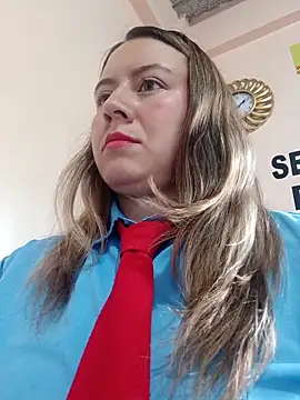Snapshot of Hannah-colx chatting on April 21, 7:06 pm Hannah-colx online show from April 21, 7:06 pm