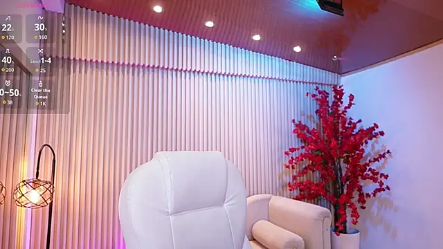 GiaNovak online show from October 27, 11:47 am