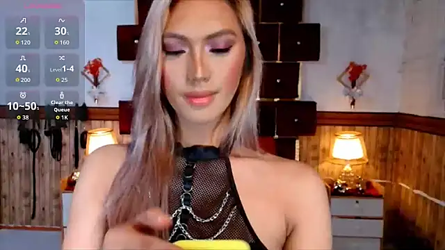 AthenaFLamia online show from July 28, 1:01 am
