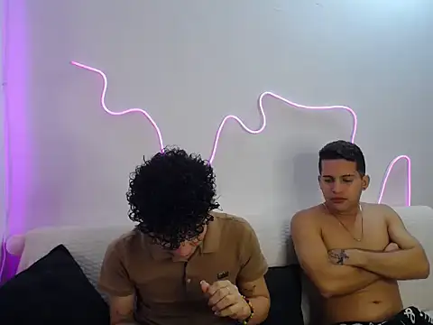 Snapshot of brutal_dirty_sex chatting on September 21, 2:29 pm brutal dirty sex online show from September 21, 2:29 pm