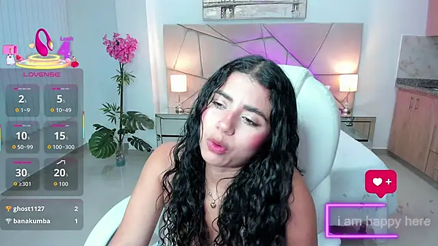 Snapshot of issi_loren chatting on February 8, 8:34 pm issi loren online show from February 8, 8:34 pm