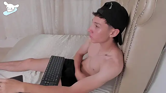 LittleDanny  online show from October 4, 3:54 pm