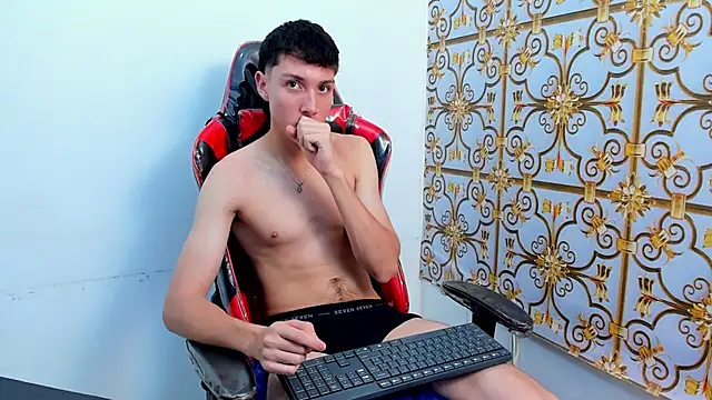 LittleDanny  online show from October 15, 3:56 pm