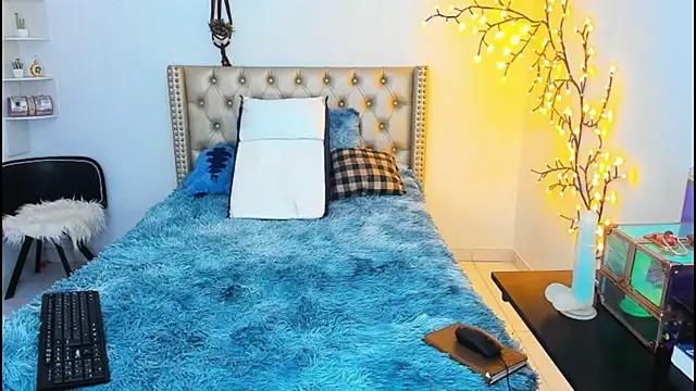 LenaStylesOA online show from September 22, 2:02 am