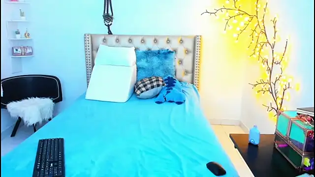 LenaStylesOA online show from September 24, 8:34 pm