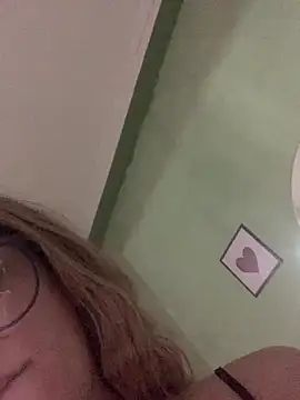 Snapshot of anjinhabs chatting on February 23, 1:14 am anjinhabs online show from February 23, 1:14 am