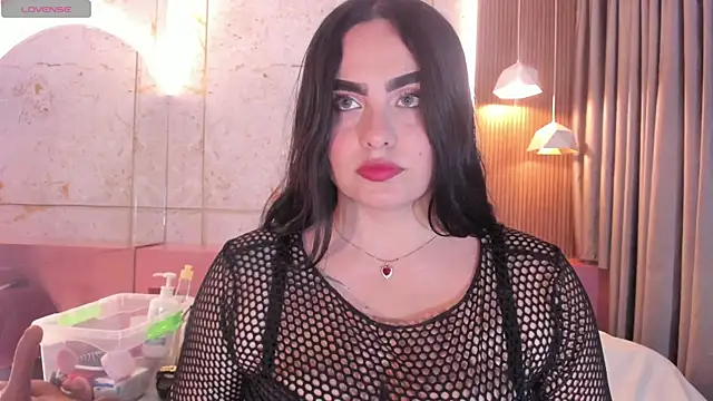 sofiiacarson online show from June 13, 7:34 pm