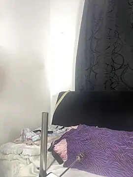 Snapshot of Gabrielle_Sexy94 chatting on February 27, 11:27 pm Gabrielle Sexy94 online show from February 27, 11:27 pm