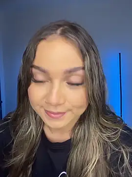 AnnyLopezzz  online show from October 25, 5:15 am