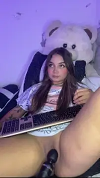 AnnyLopezzz  online show from January 6, 6:39 am