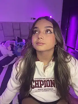 AnnyLopezzz  online show from March 1, 4:47 am