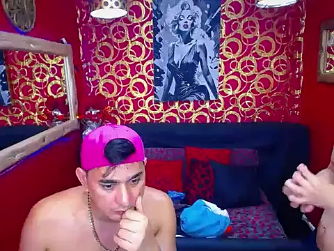 JHOVA23CM online show from December 4, 6:05 pm